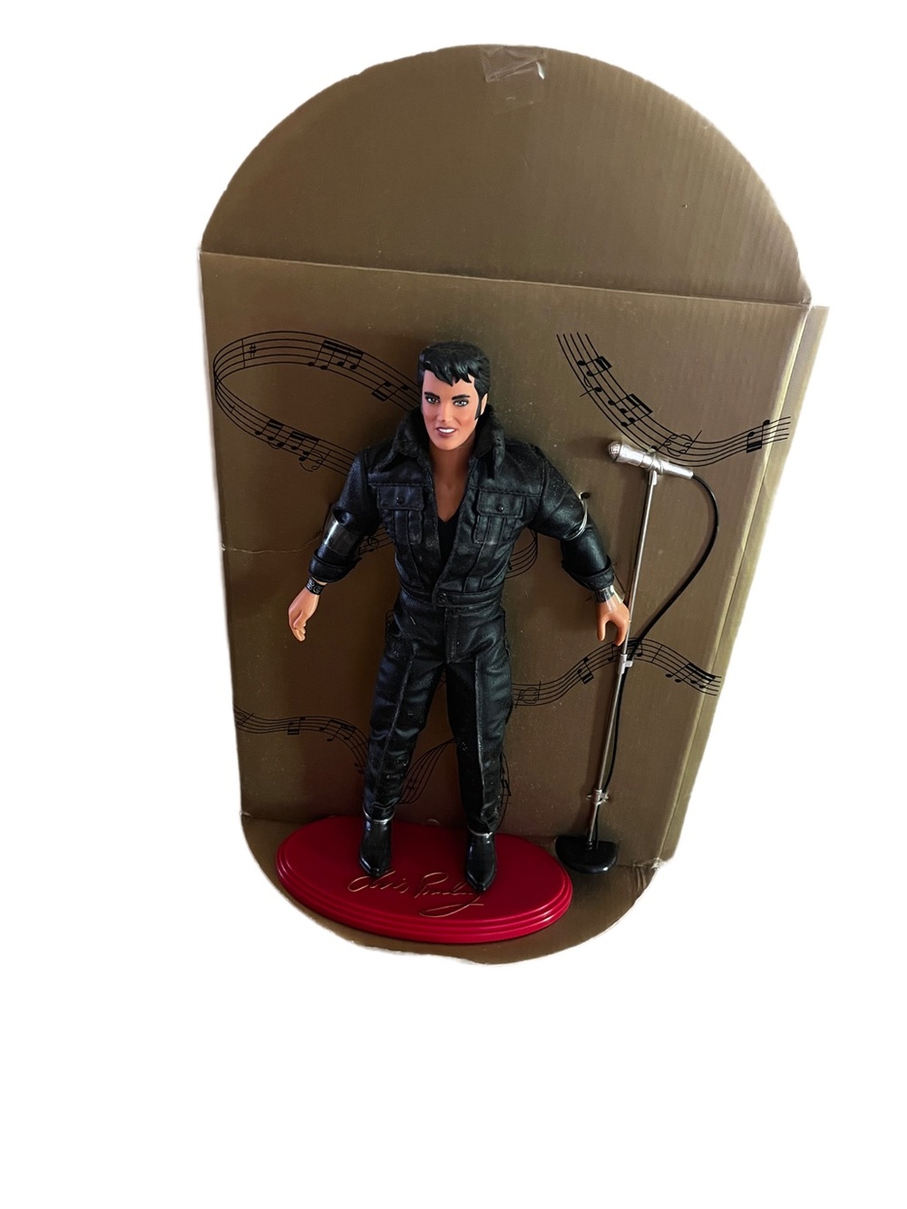 ELVIS PRESLEY 68 Special Commemorative Collection With COA by HASBRO 1993
